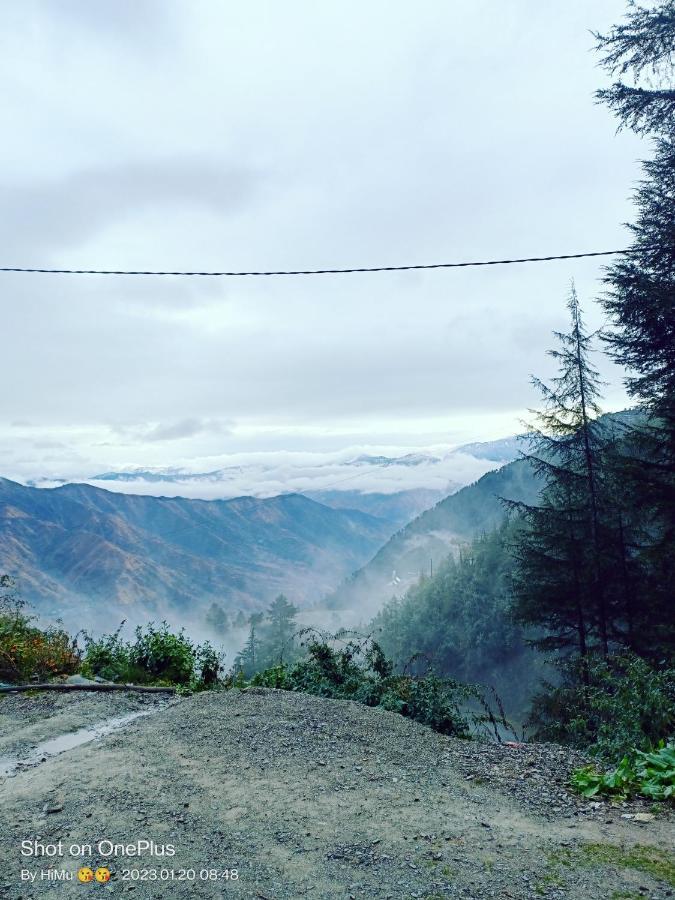 Veda Inn Chakrata Luaran gambar