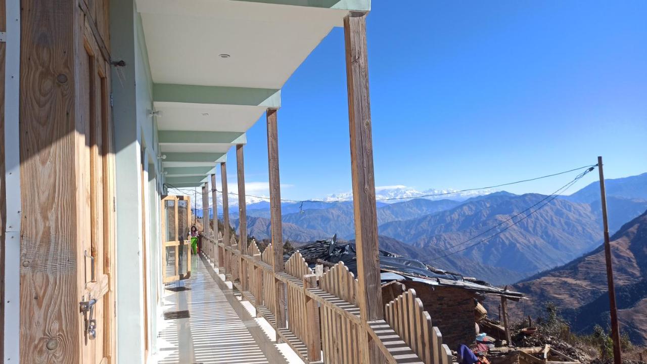 Veda Inn Chakrata Luaran gambar