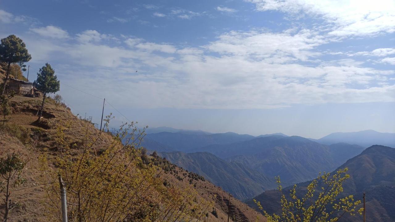 Veda Inn Chakrata Luaran gambar
