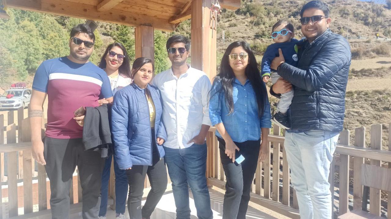 Veda Inn Chakrata Luaran gambar