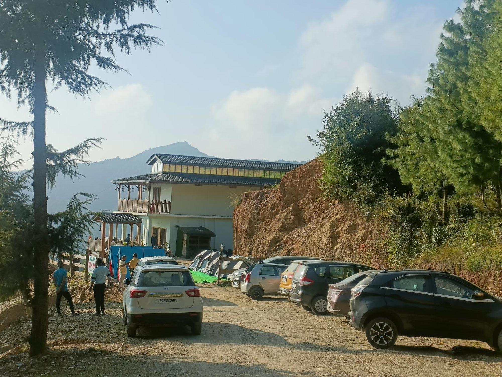 Veda Inn Chakrata Luaran gambar