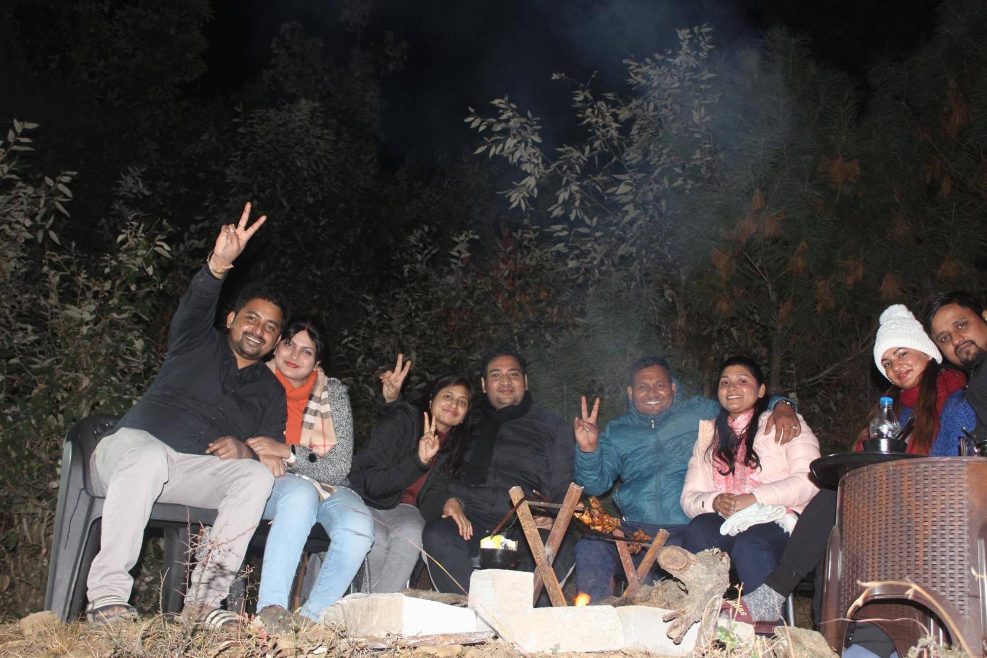 Veda Inn Chakrata Luaran gambar